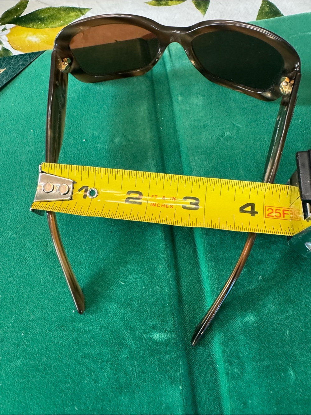 CHANEL Brown Sunglasses with silver logos - Picture 9 of 11